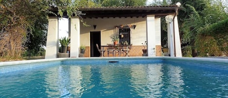 Alberca al aire libre