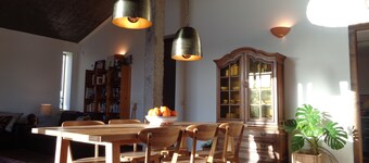 Delightful villa, private pool, 20 mins Seville, 10 mins airport, semi-rural