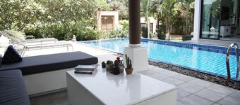 Designer Villa with Mountain View near Beach