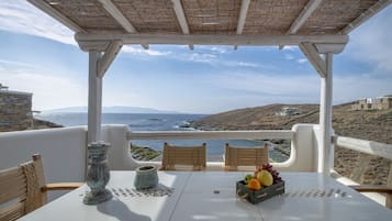 Luxury-Villa, Meerblick (3) | Terrasse/Patio