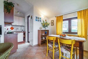 Frigorifero, forno, piano cottura