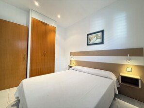 صورة غير مصنفة، 3 من 18، زرّ