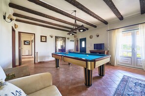 Spielezimmer