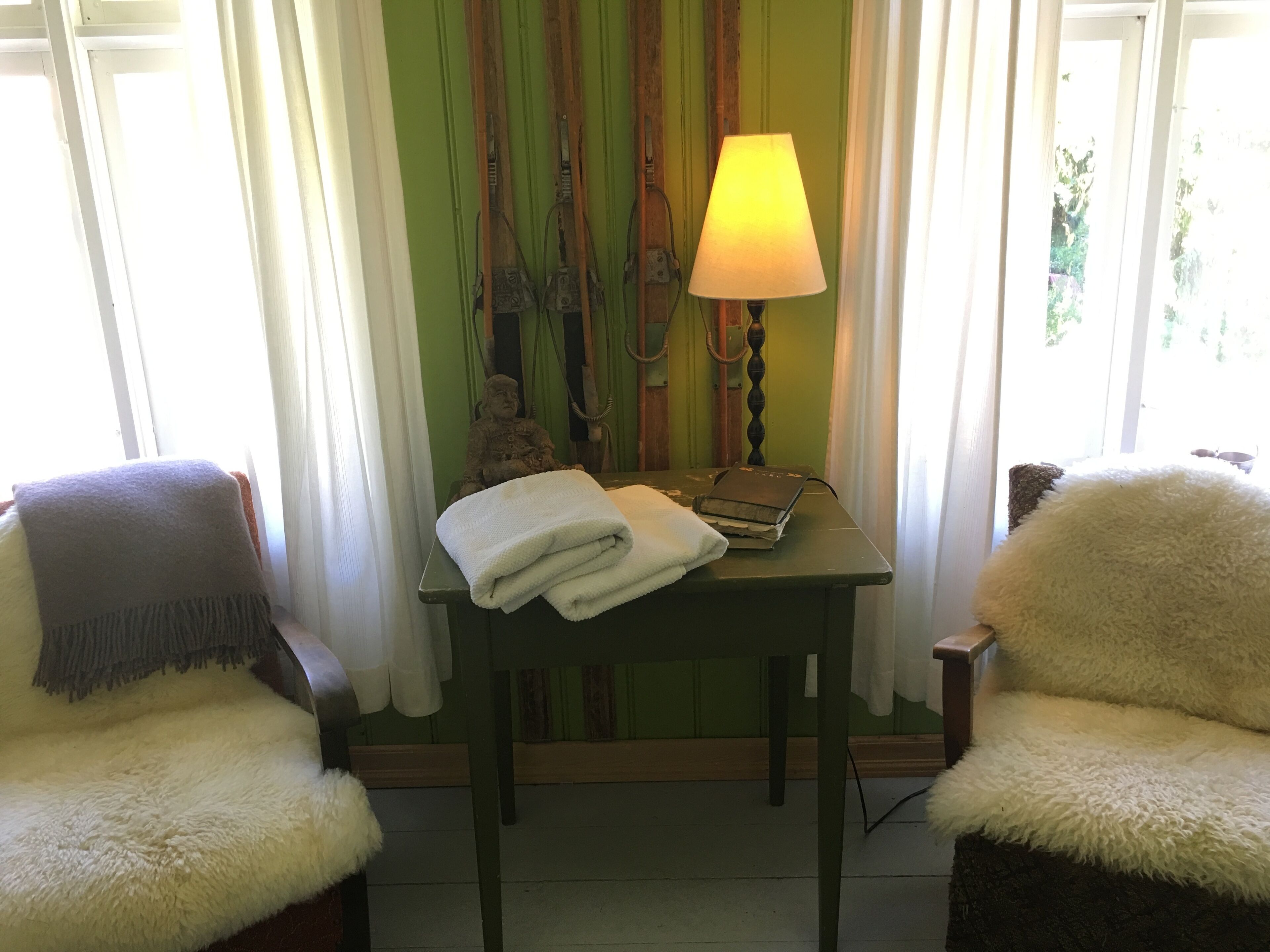 4 soverom, wi-fi (inkludert) og sengetøy