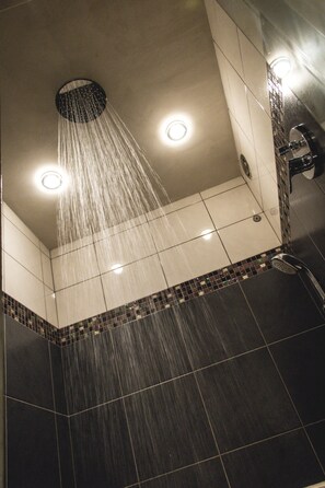 Couples treatment rooms, steam room, Turkish bath, body treatments - Dans les Nuages (La Turbie)