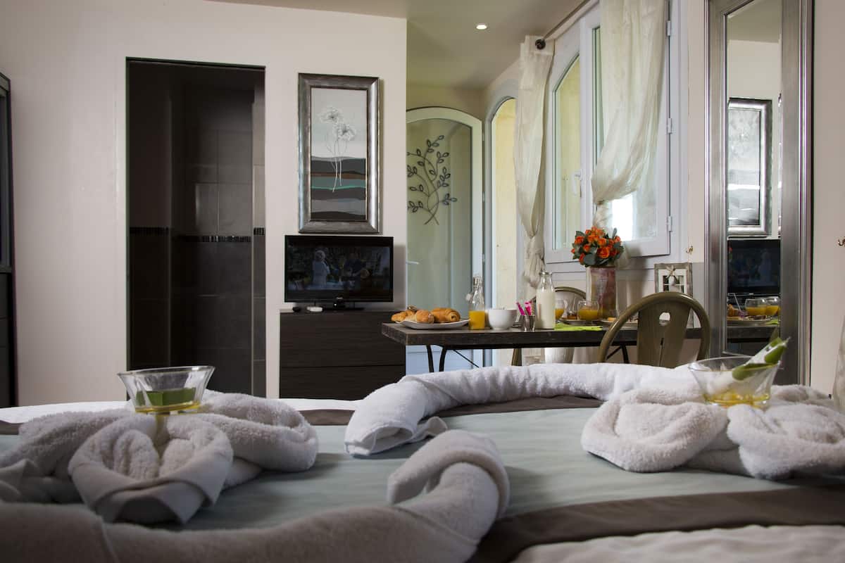 Exclusive Double Room, Garden View | Egyptian cotton sheets, premium bedding, individually decorated