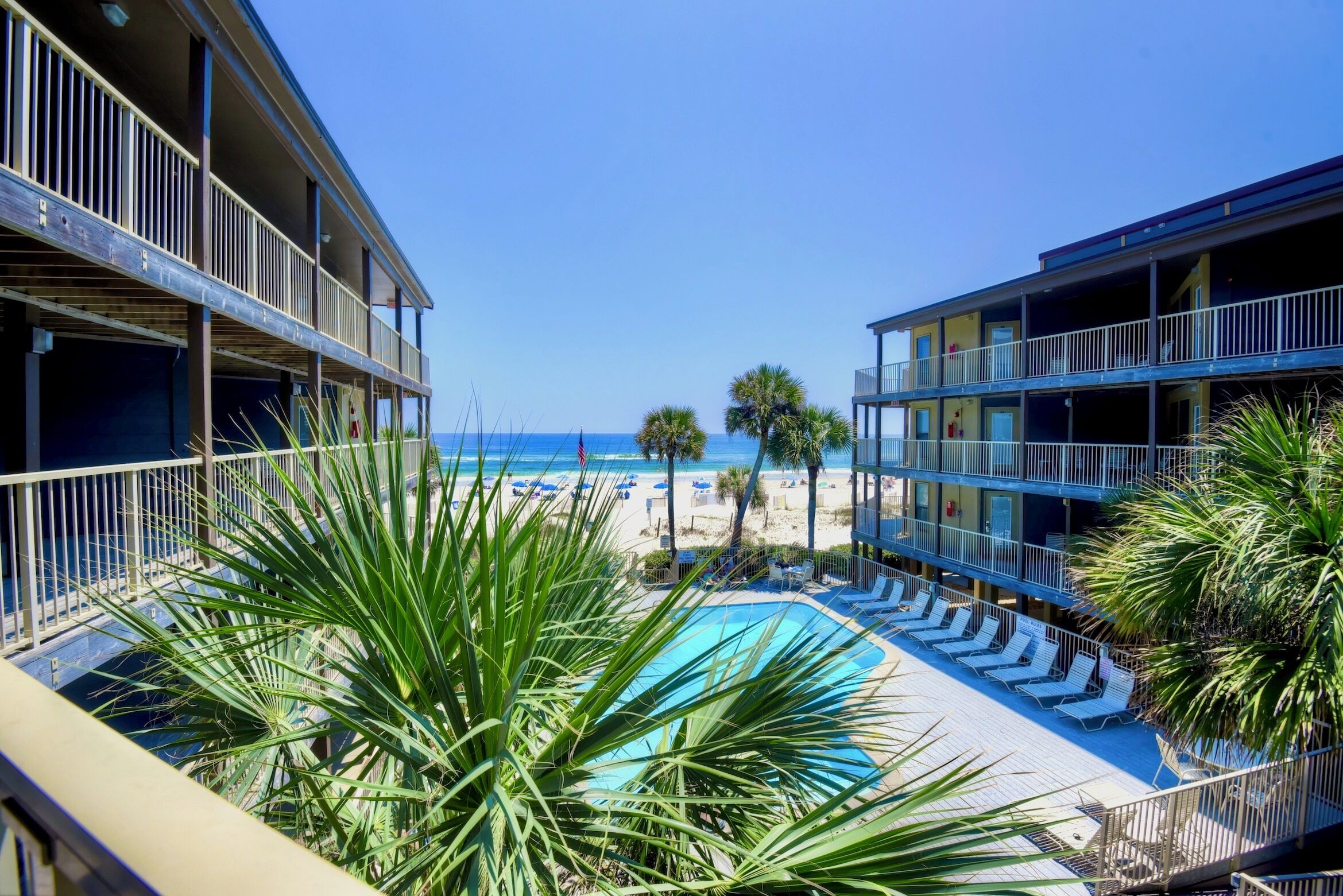 Sandpiper Pool Area