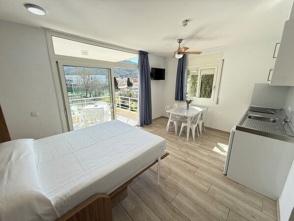 1 chambre, Wi-Fi gratuit, draps fournis