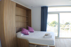 1 chambre, Wi-Fi gratuit, draps fournis