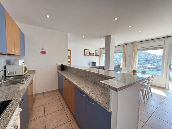 Fridge, microwave, oven, dishwasher