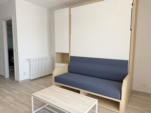 TV - Agi Rescator 318 Apartamento for rent in Roses Girona. (Rosas / Roses)