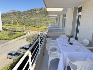 Outdoor dining - Agi Rescator 102 Apartamento for rent in Roses Girona. (Rosas / Roses)