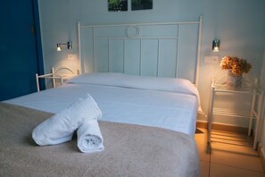 1 chambre, fer et planche Ă repasser, Wi-Fi gratuit, draps fournis