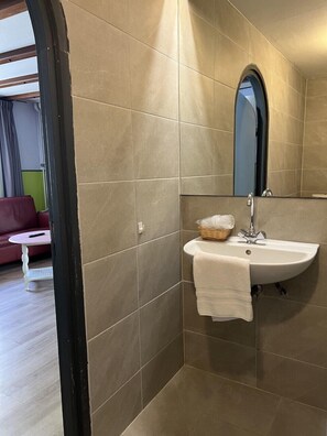 Familienzimmer | Badezimmer