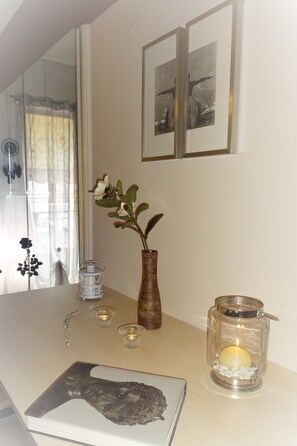 Apartment | Living area | LED TV, DVD player, MP3 dock