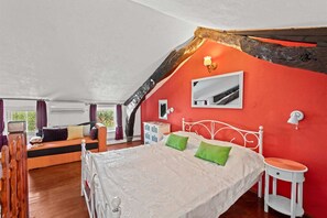 2 chambres, fer et planche à repasser, accès au Wi-Fi (inclus)