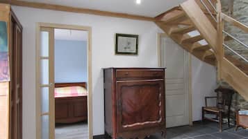 2 Schlafzimmer, Bügeleisen/Bügelbrett, Bettwäsche, Rollstuhlgeeignet