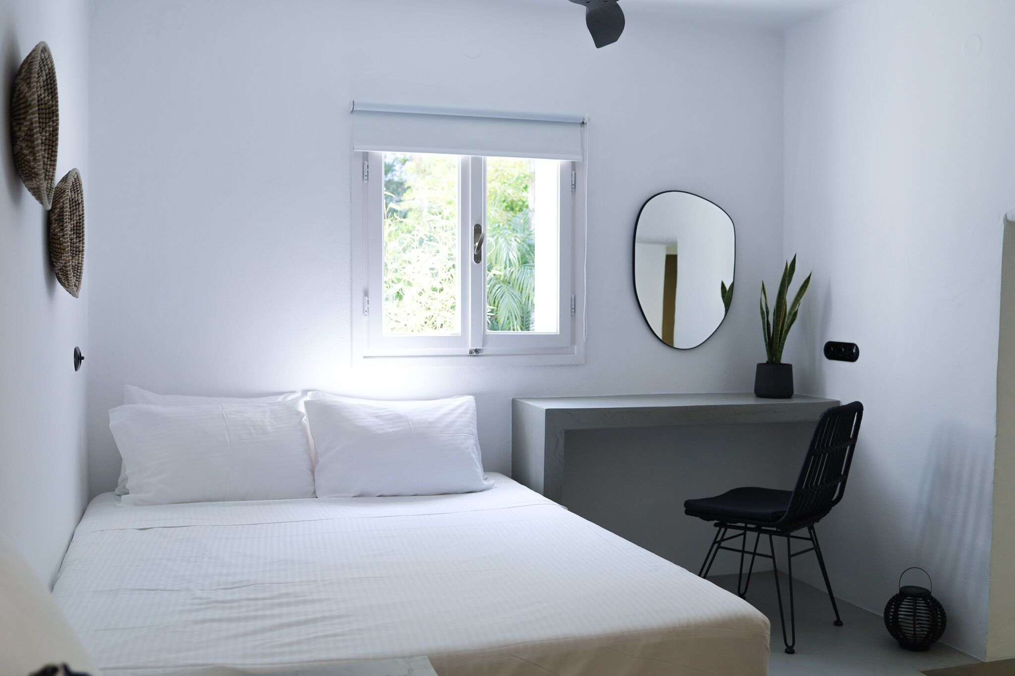 1 bedroom, desk, iron/ironing board, travel cot