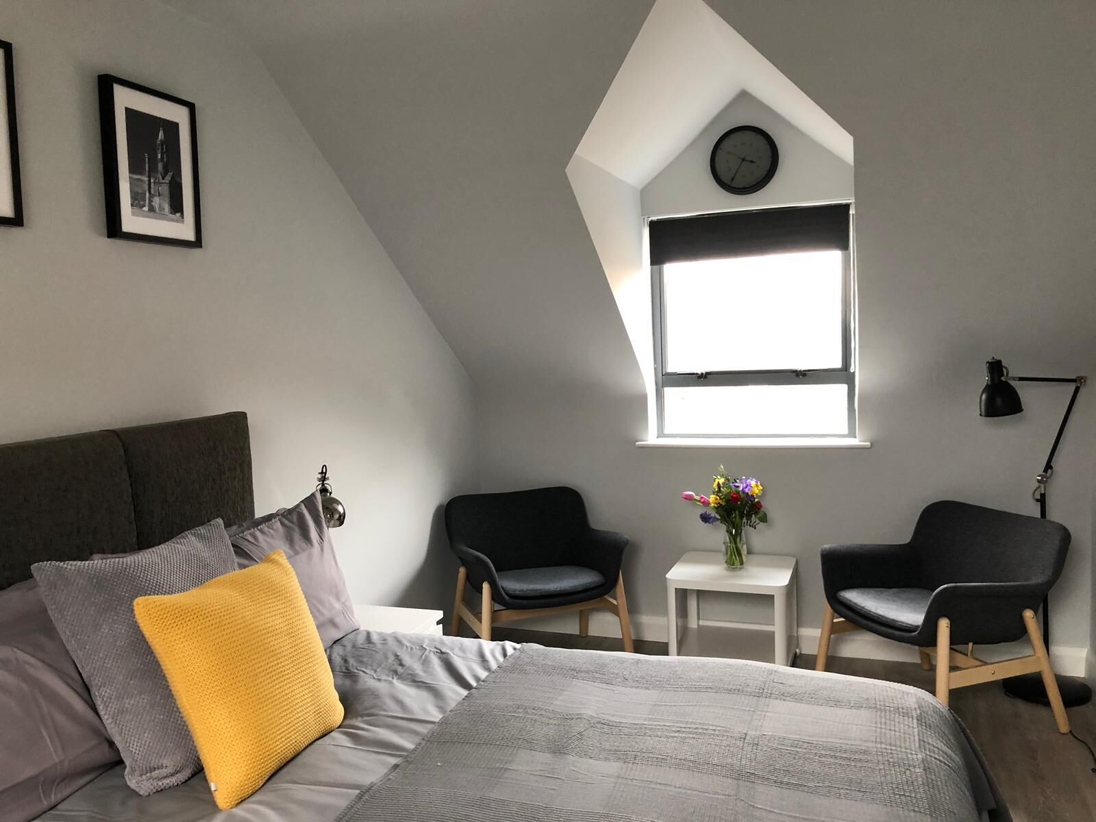 3 slaapkamers, een kluis op de kamer, een strijkplank/strijkijzer