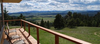 FireTruck Farms Guest House