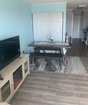 Unclassified image, 4 of 19, button