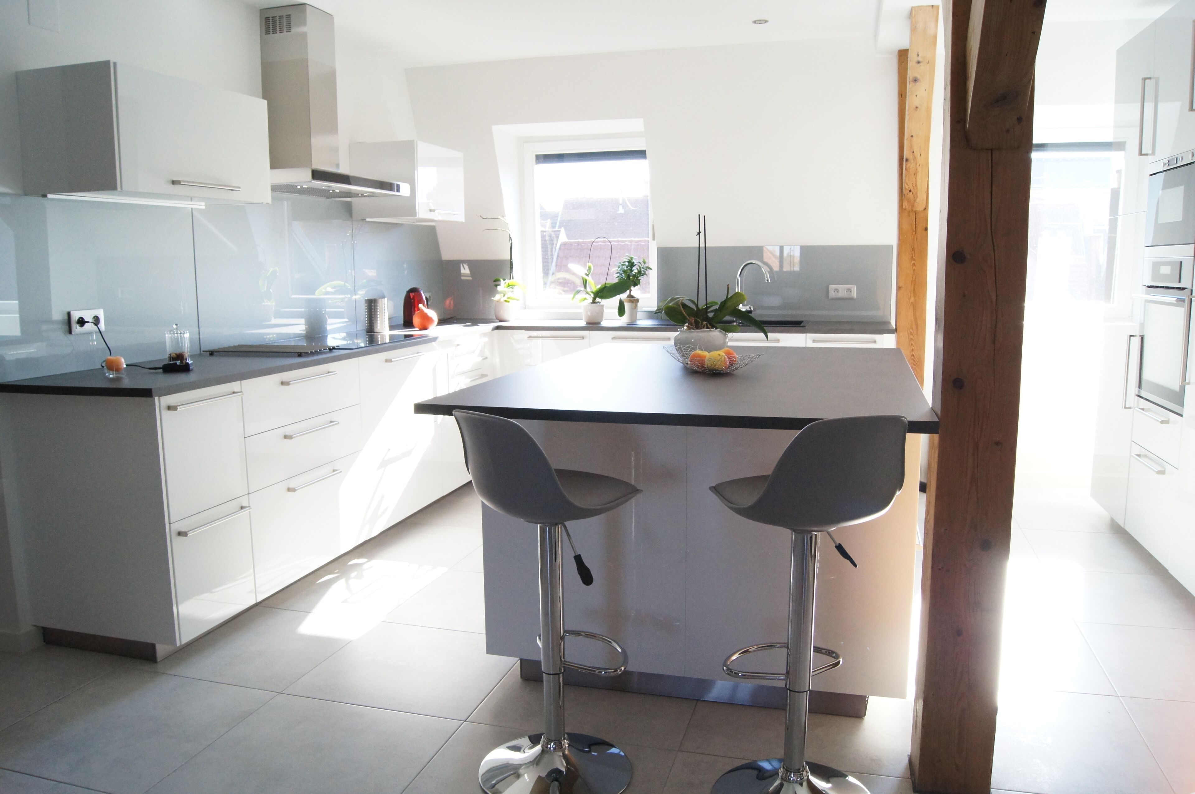 冰箱、微波炉、烤箱、炉灶