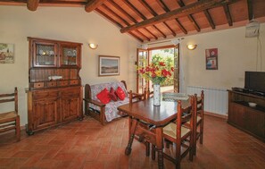 Fernseher, Tischtennisplatte