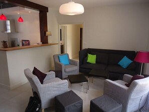 Téléviseur, foyer