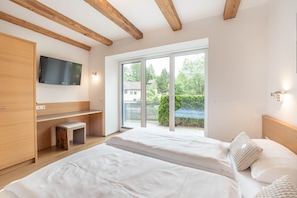 4 chambres, coffres-forts dans les chambres, lit parapluie, Wi-Fi