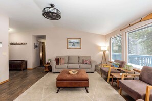 TV, DVD player, books, offices - Pet-Friendly Riverfront Home w/ Deck (Bend)