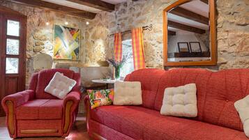 Flat-screen TV, fireplace