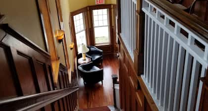 Guest Quarters at the Inn - 101