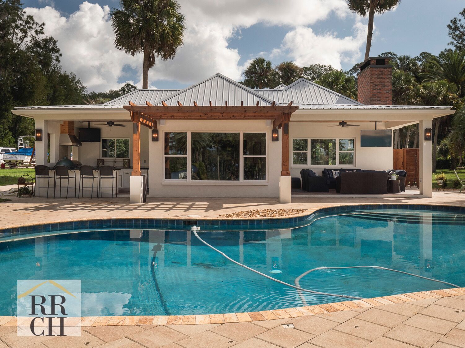 Lake Santa Fe home on Melrose Bay!  Pool, dock, additional bunk house
