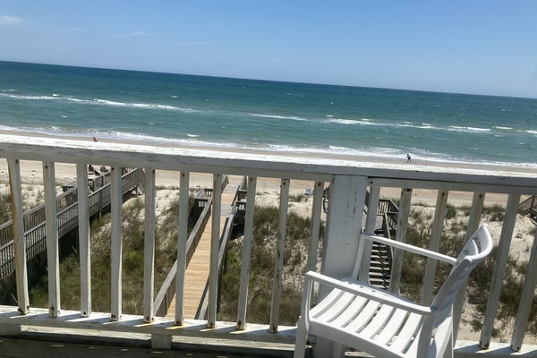 OCEANFRONT, private walkover to beach!😎🏖🐬