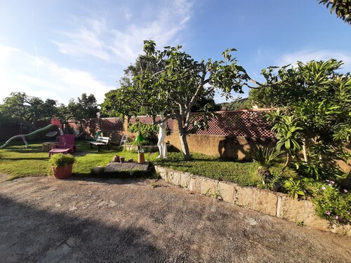 Very spacious apartment in a villa