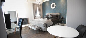 Norwich Cathedral Apartment - Number 82 The Unthank