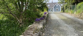 Tallon Lodge OFFERS BEST DEALS in a comfortable and welcoming detached cottage.