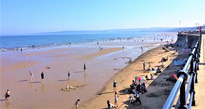 ❤️ Large Family Self Catering Holiday House-Filey