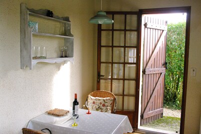 Casa acogedora  y confortable en una zona tranquila cerca de los servicios.