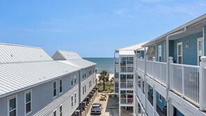 Exterior - Recently refurnished condo directly on the beach! (Gulf Shores)