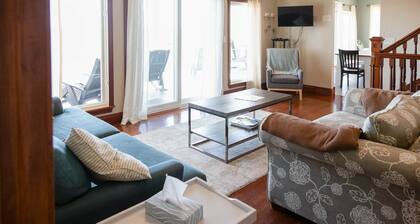 The Gathering: Premier stay for Large Groups