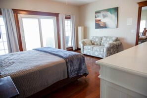 7 makuuhuonetta, vauvan matkasänky, ilmainen Wi-Fi, vuodevaatteet