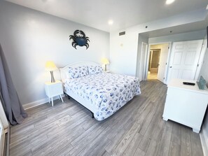 5 bedrooms, iron/ironing board, free WiFi, bed sheets