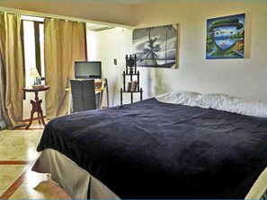 5 bedrooms, free WiFi, bed sheets