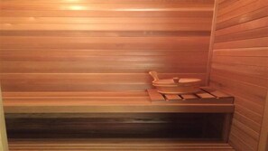 Sauna - Elegant Montana Home 3 BR w/ Sauna & Hot Tub - Premier Fishing Spot + Privacy (Bigfork)
