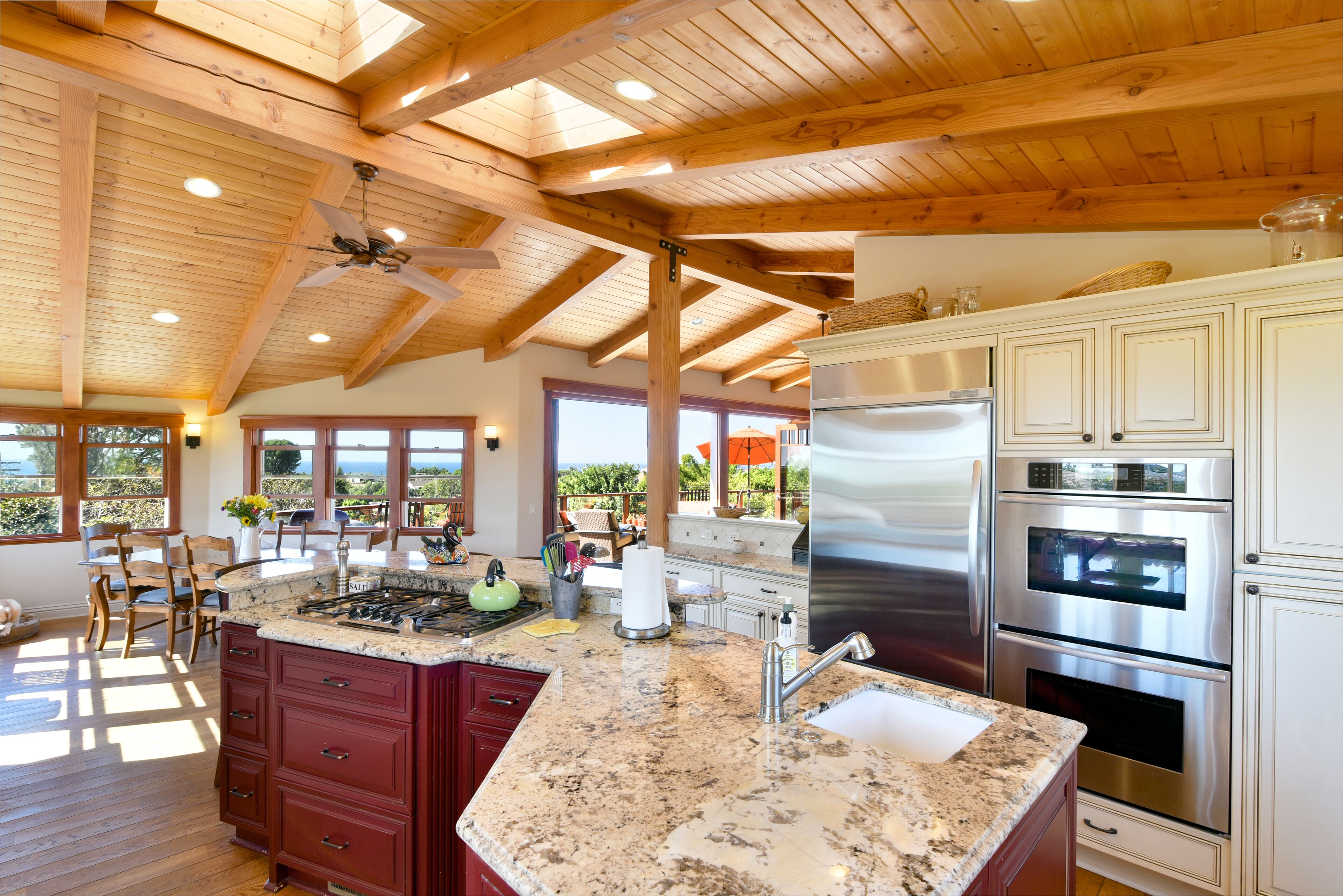 Ocean View 4bd, 3 ba home with pool/spa in Cardiff by the Sea-10 day minimum.