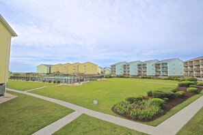 Property grounds - Surf Condo 518 - HeavenLee By The Sea - First Floor End Unit (Surf City)