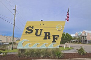 Property grounds - Surf Condo 518 - HeavenLee By The Sea - First Floor End Unit (Surf City)