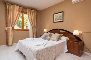 2 habitaciones, tabla de planchar con plancha y wifi gratis 