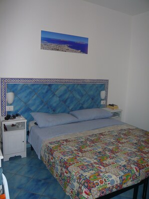 2 bedrooms, iron/ironing board, travel crib, free WiFi